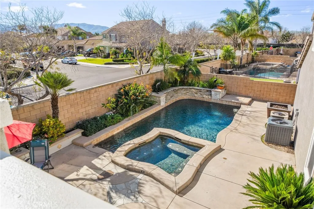 14175 Autumn Creek Court, Eastvale, California 92880 home-pic-47
